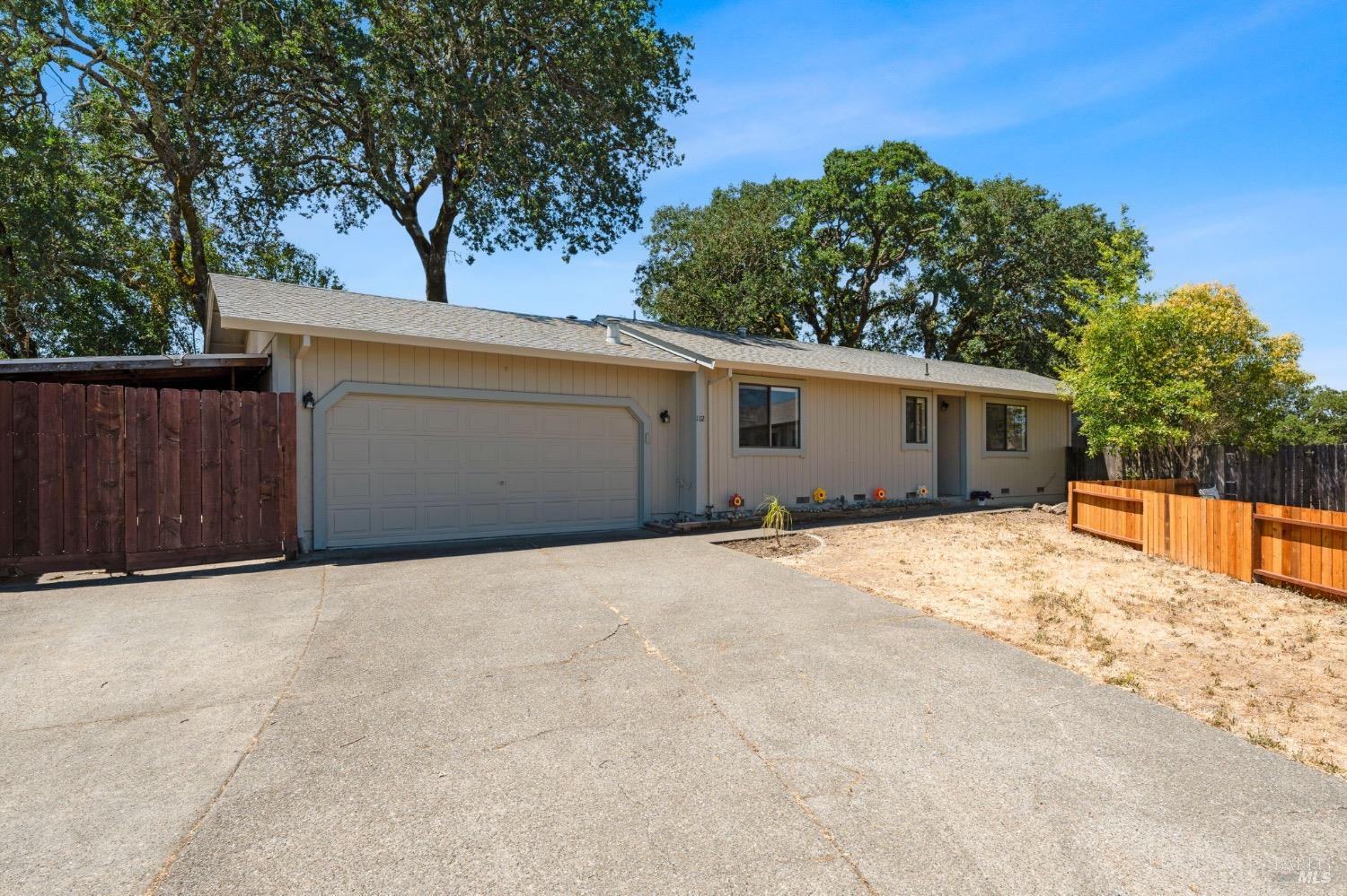 1112 Graham Ct
