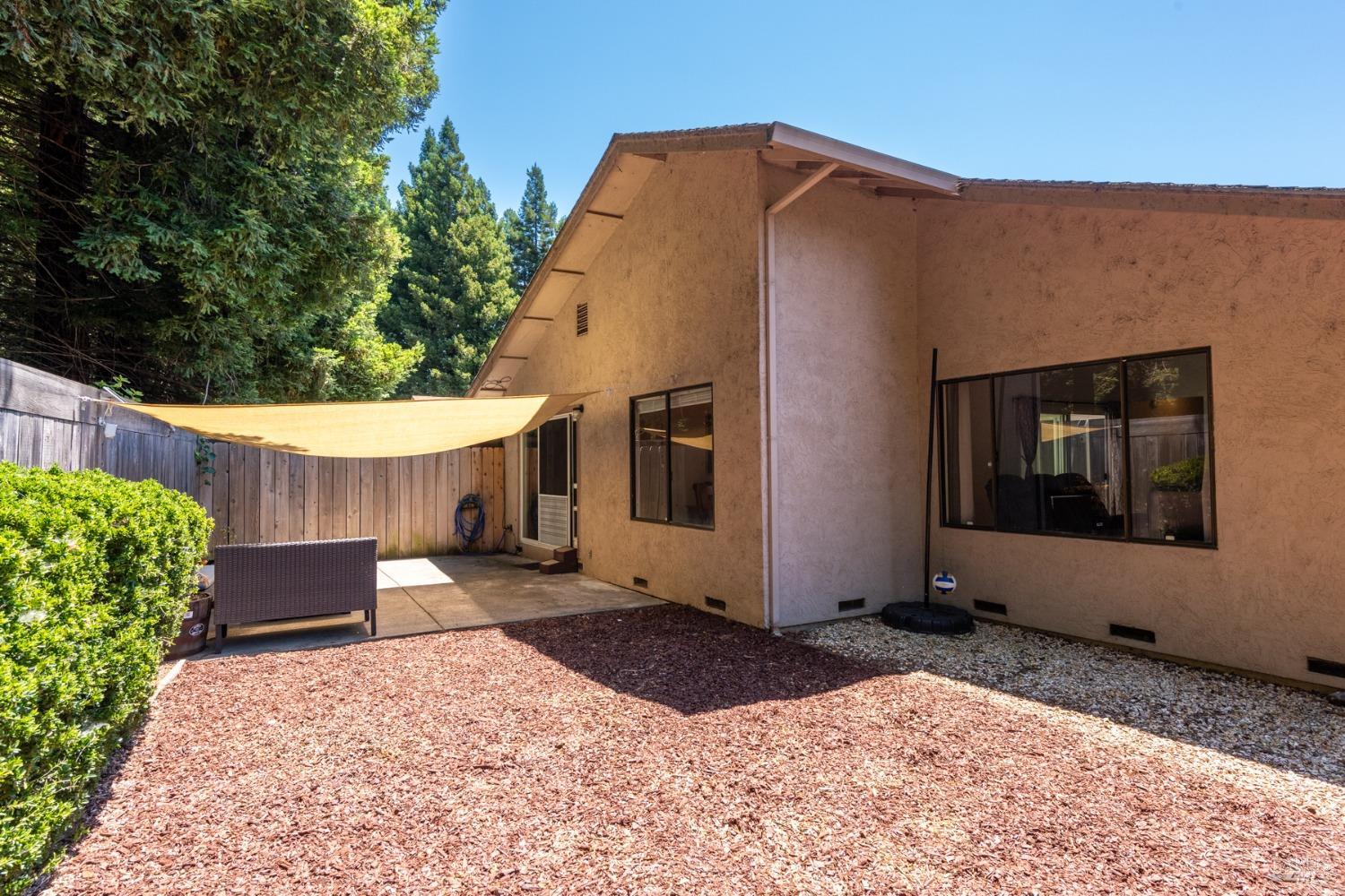 1140 Civic Center Dr