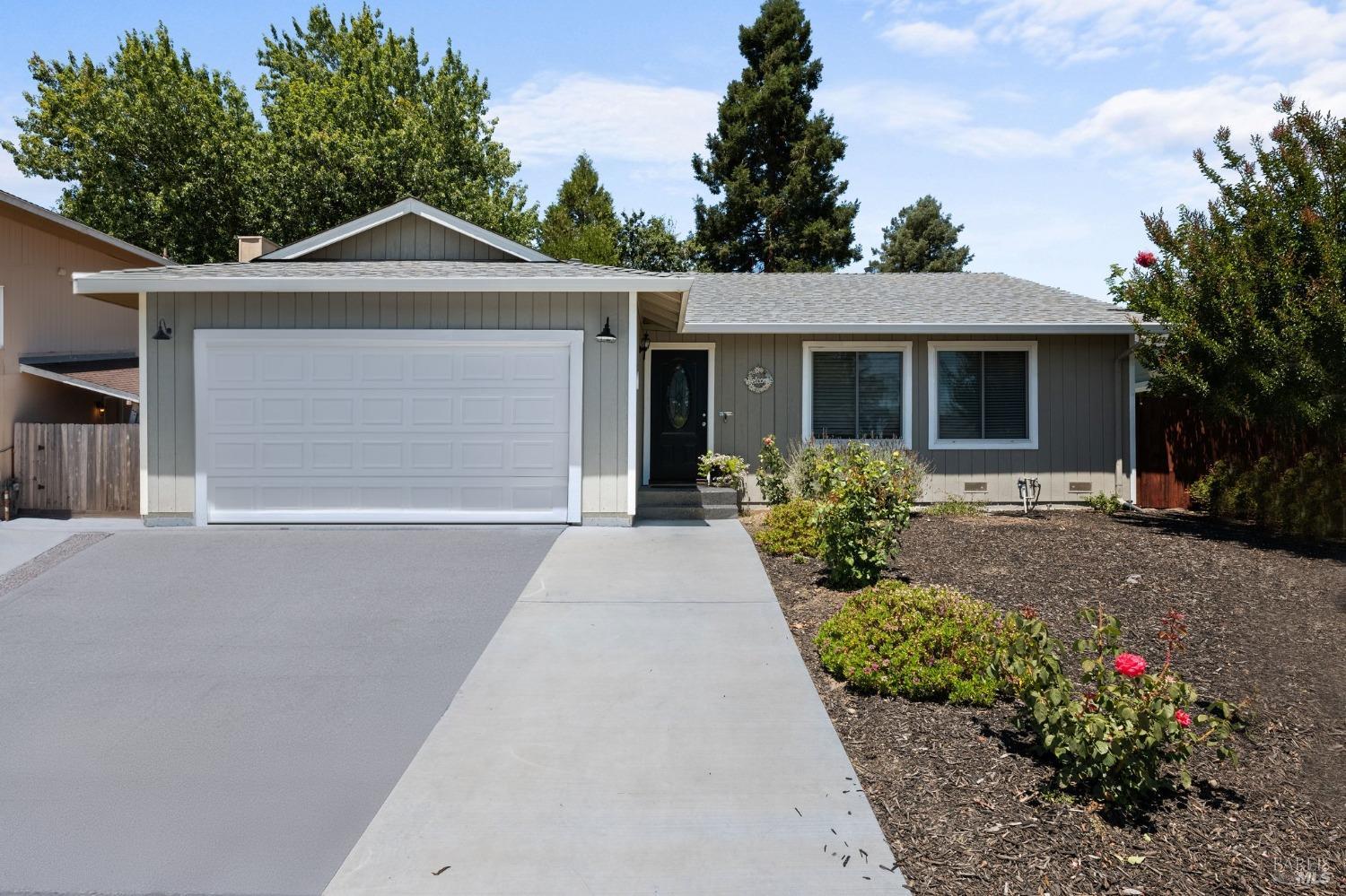 2385 Valley West Dr