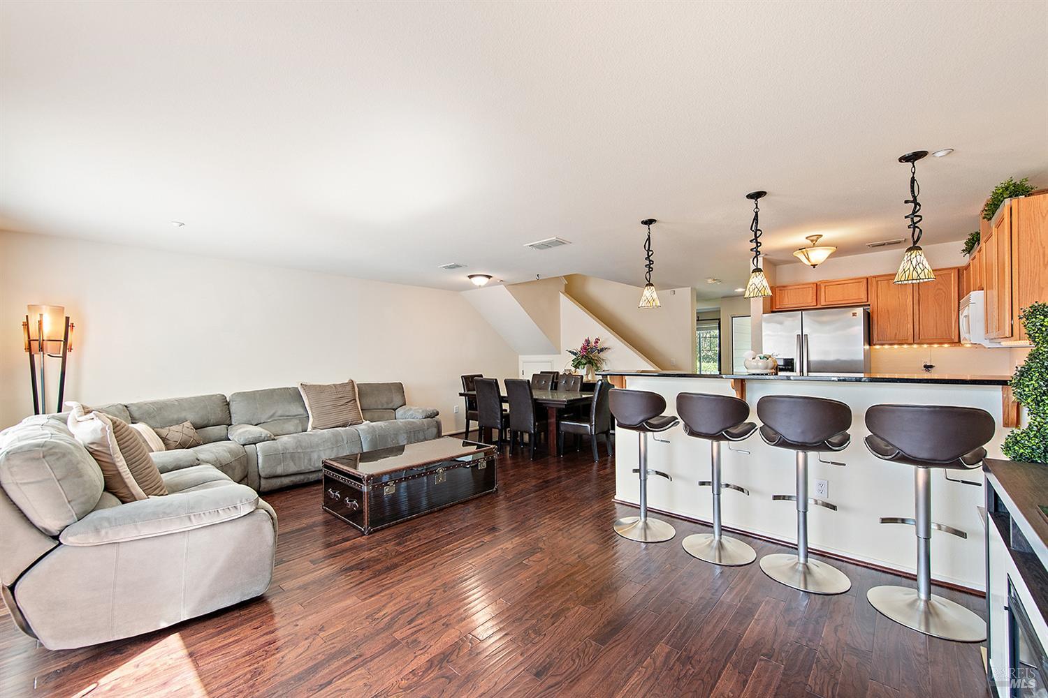 24 Kelly Dr