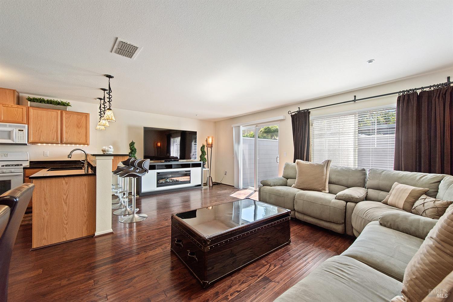 24 Kelly Dr