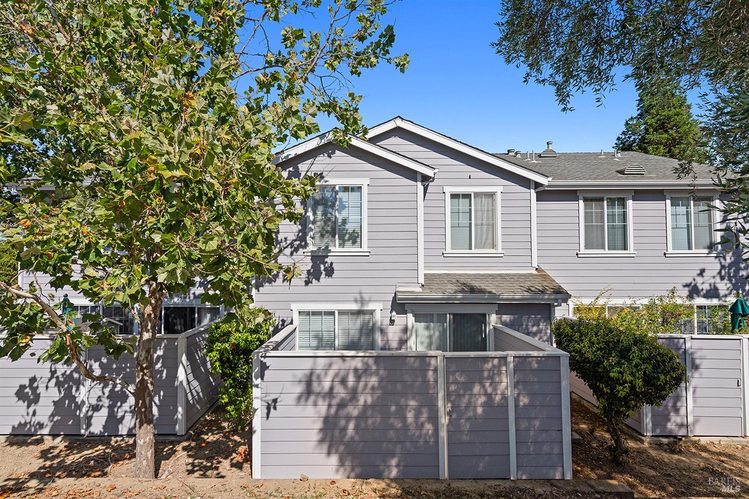 24 Kelly Dr