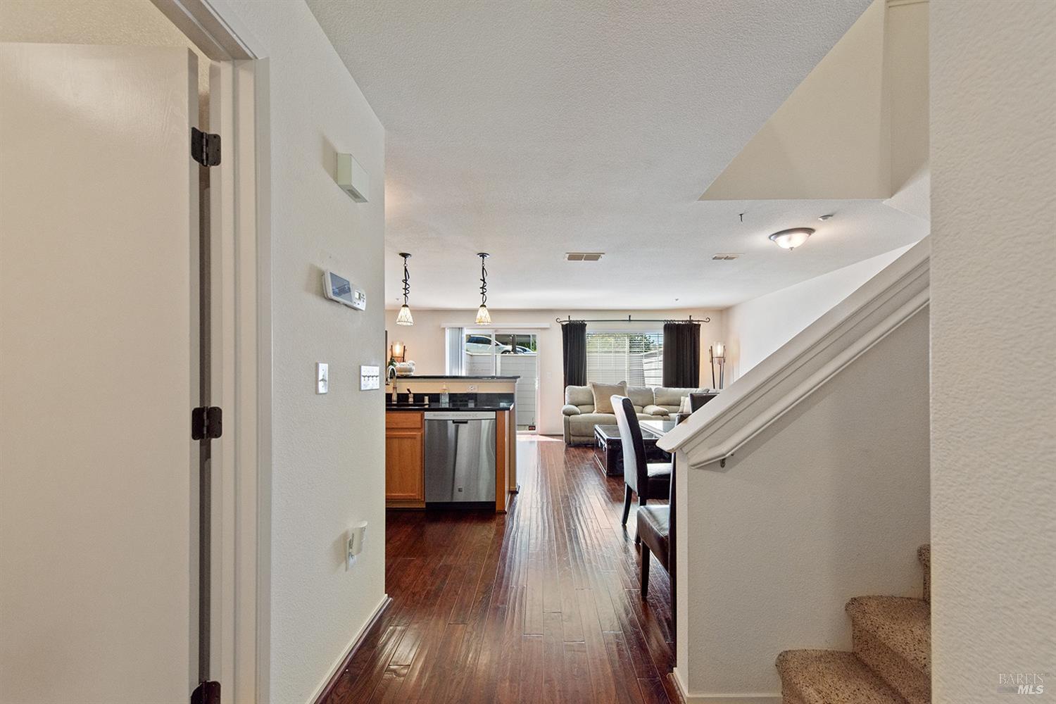 24 Kelly Dr