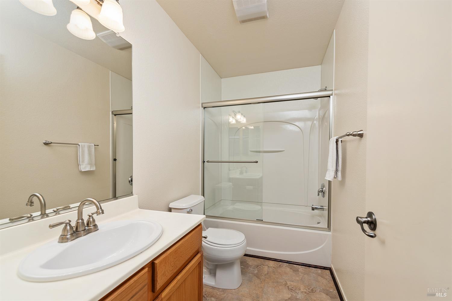 24 Kelly Dr