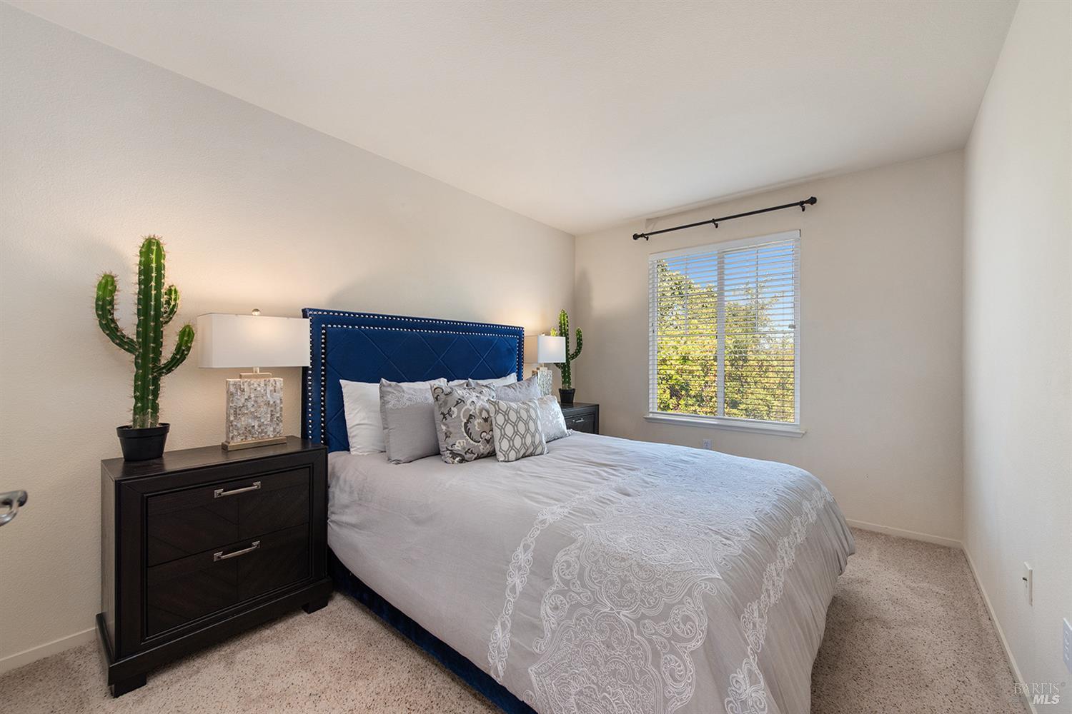 24 Kelly Dr