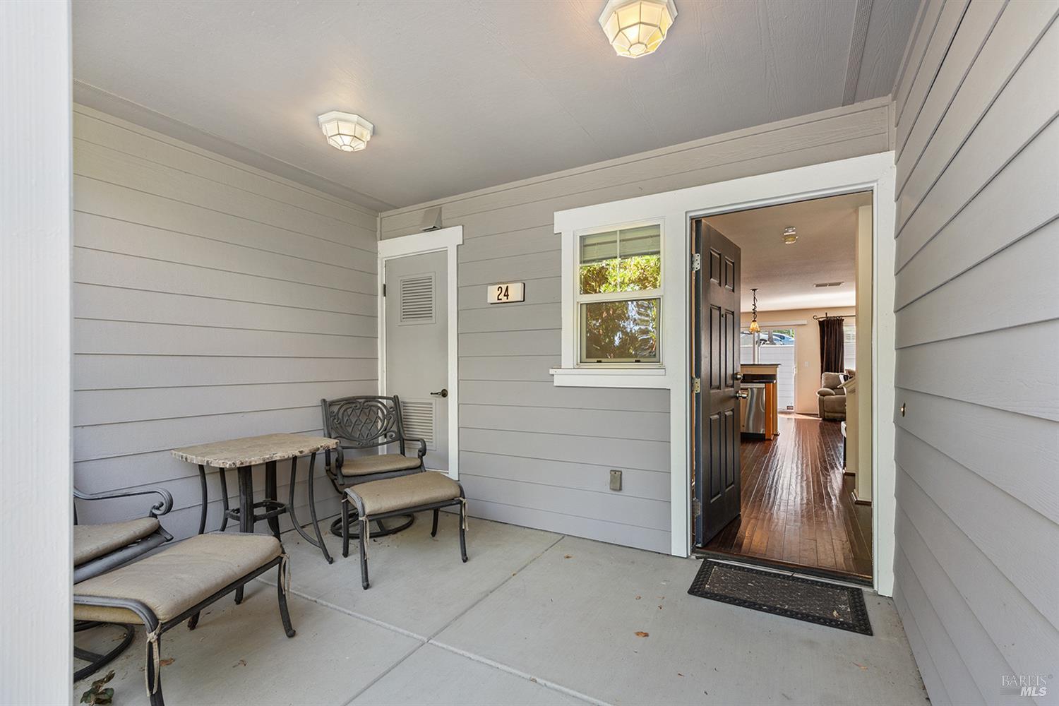 24 Kelly Dr
