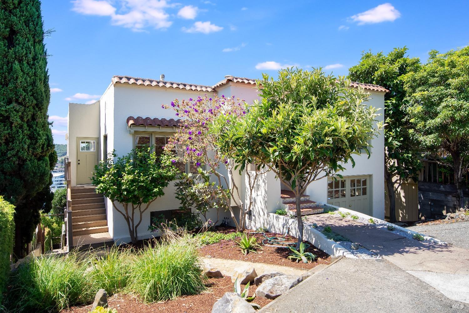 66 Marina Court Dr