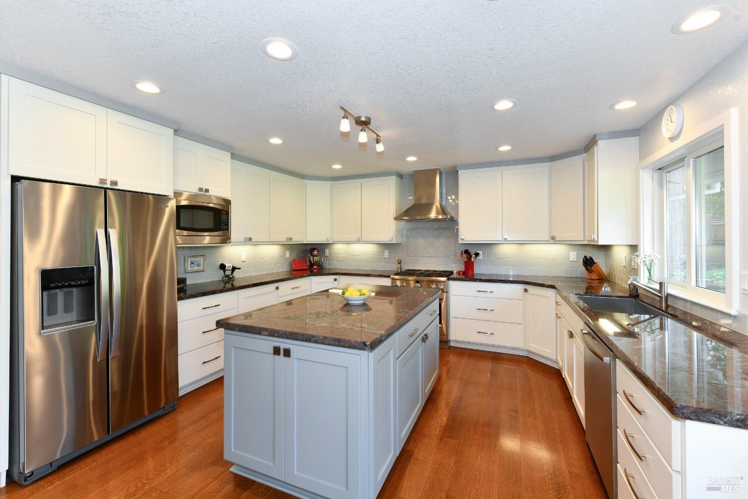 233 Saint Andrews Dr