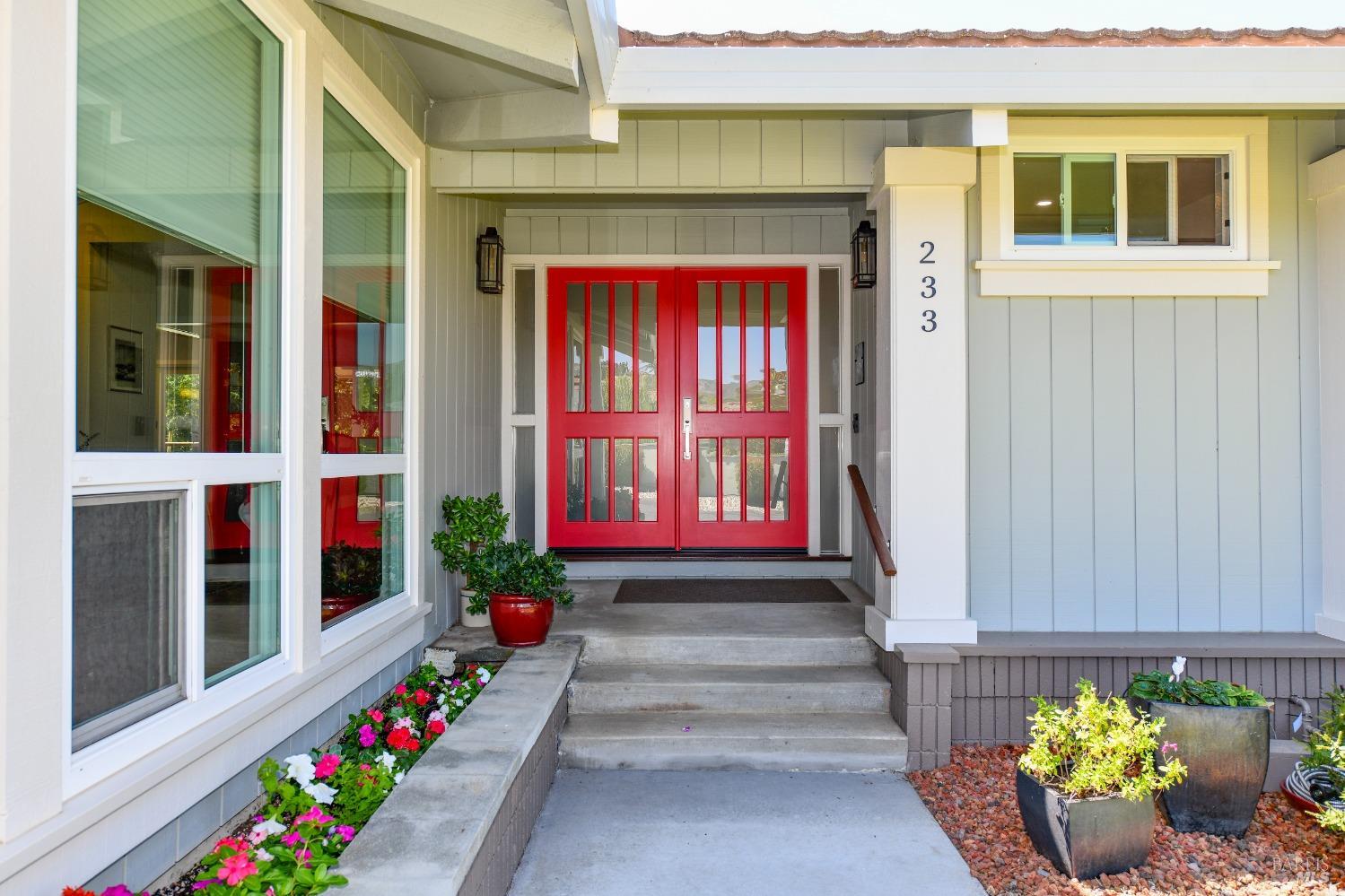 233 Saint Andrews Dr