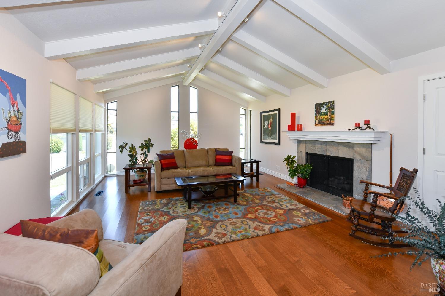 233 Saint Andrews Dr