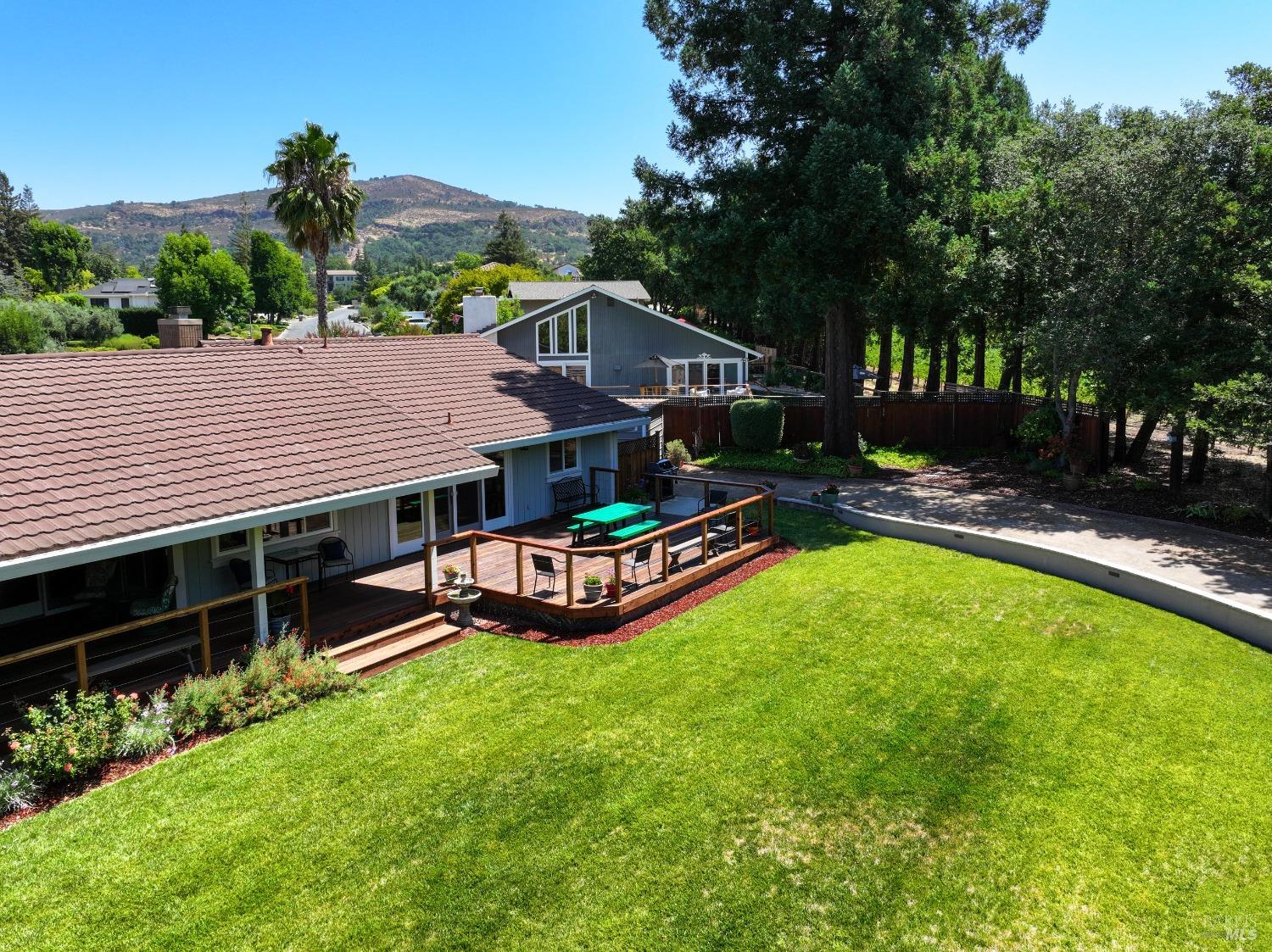 233 Saint Andrews Dr