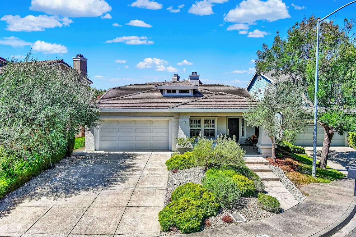27 Big Leaf Ct