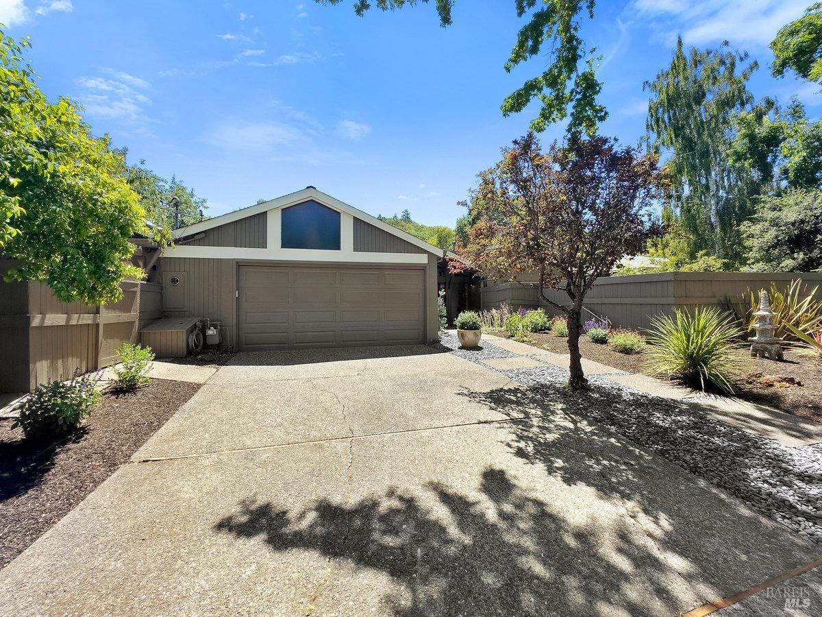 201 Van Winkle Dr