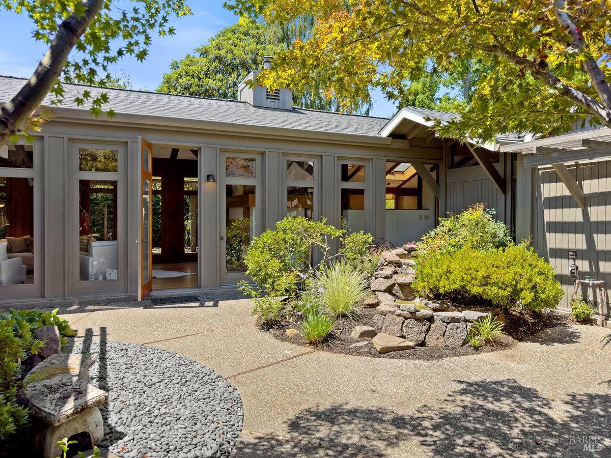 201 Van Winkle Dr