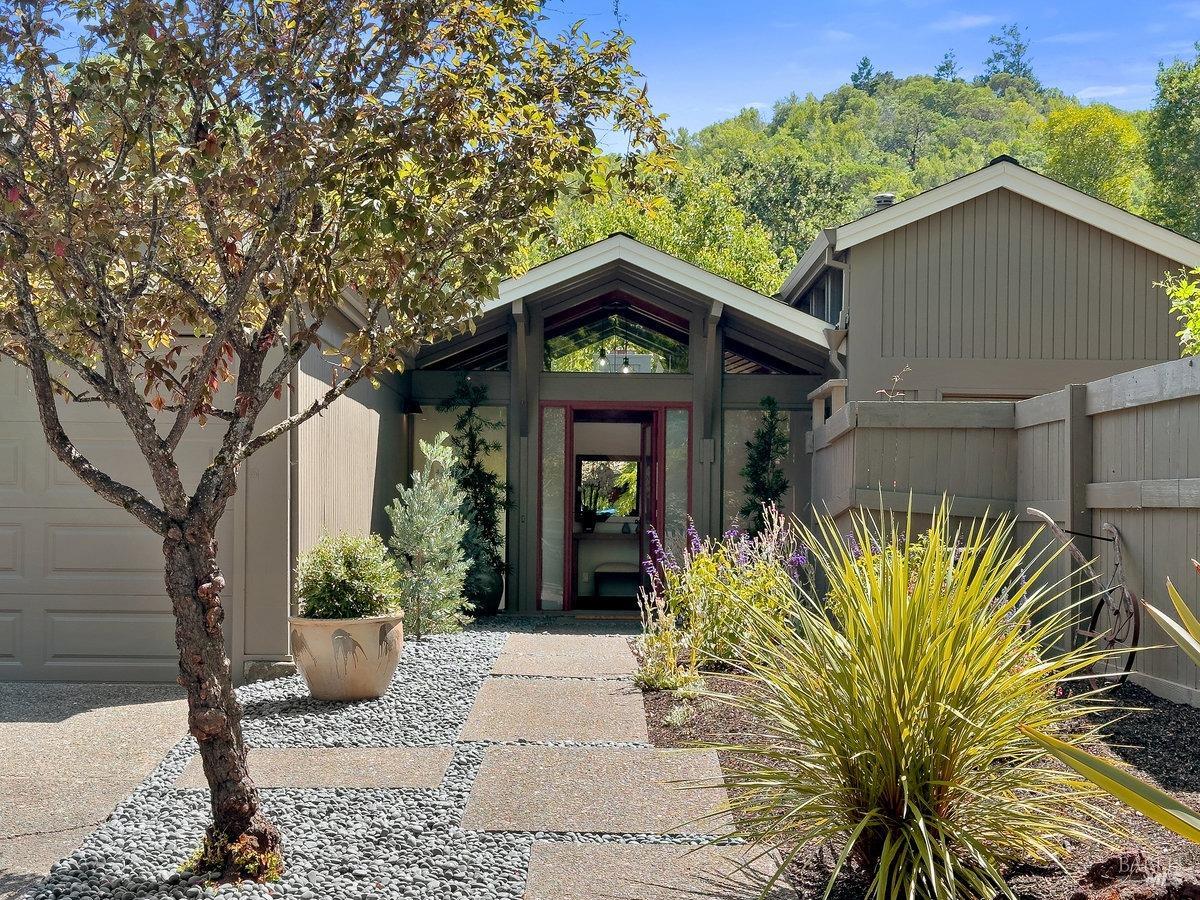 201 Van Winkle Dr