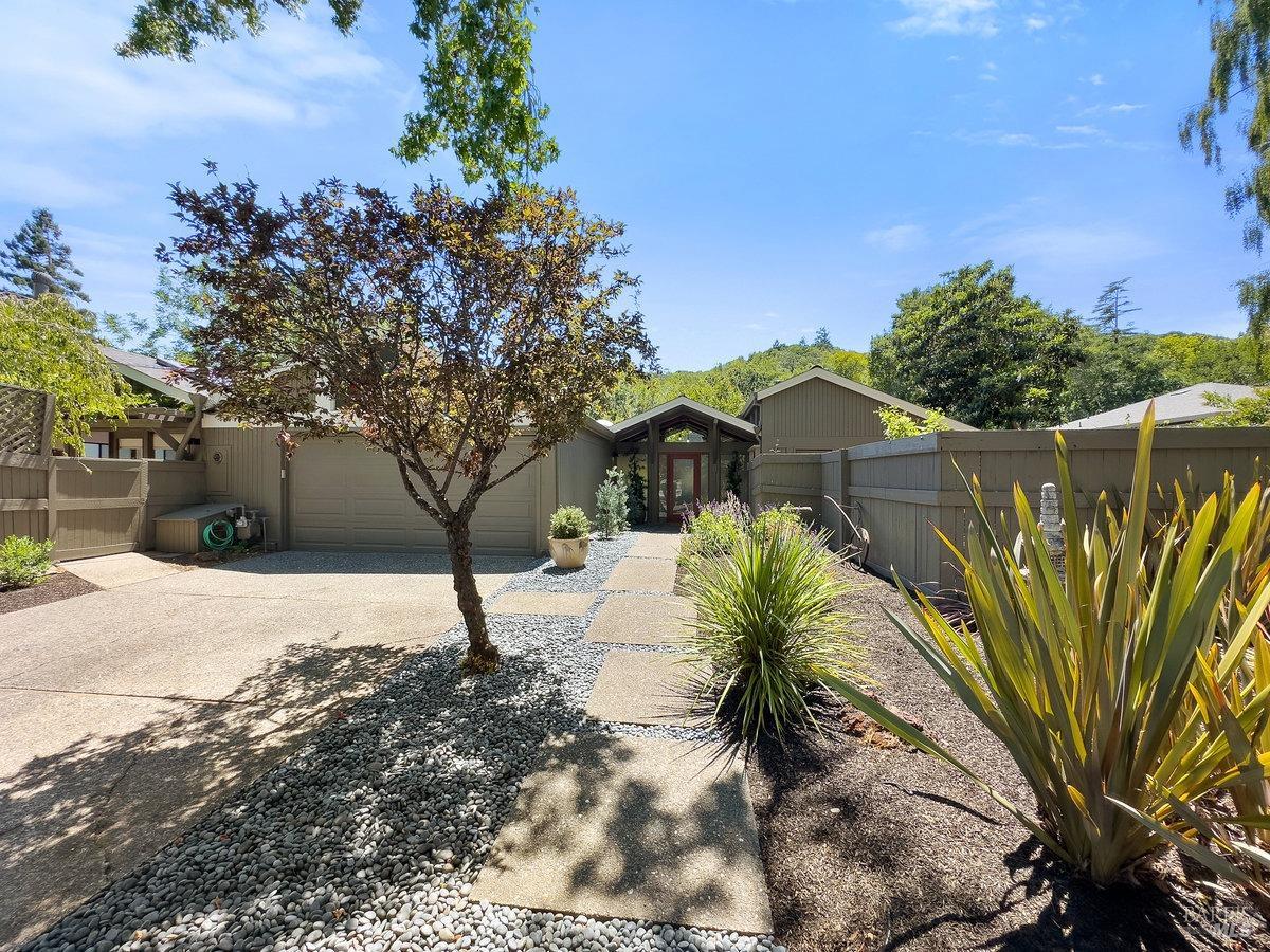 201 Van Winkle Dr