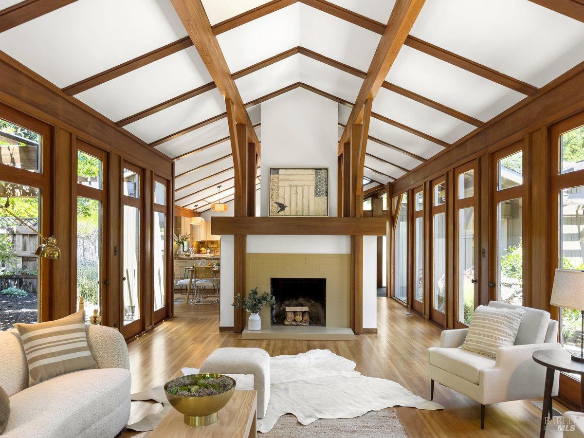 201 Van Winkle Dr