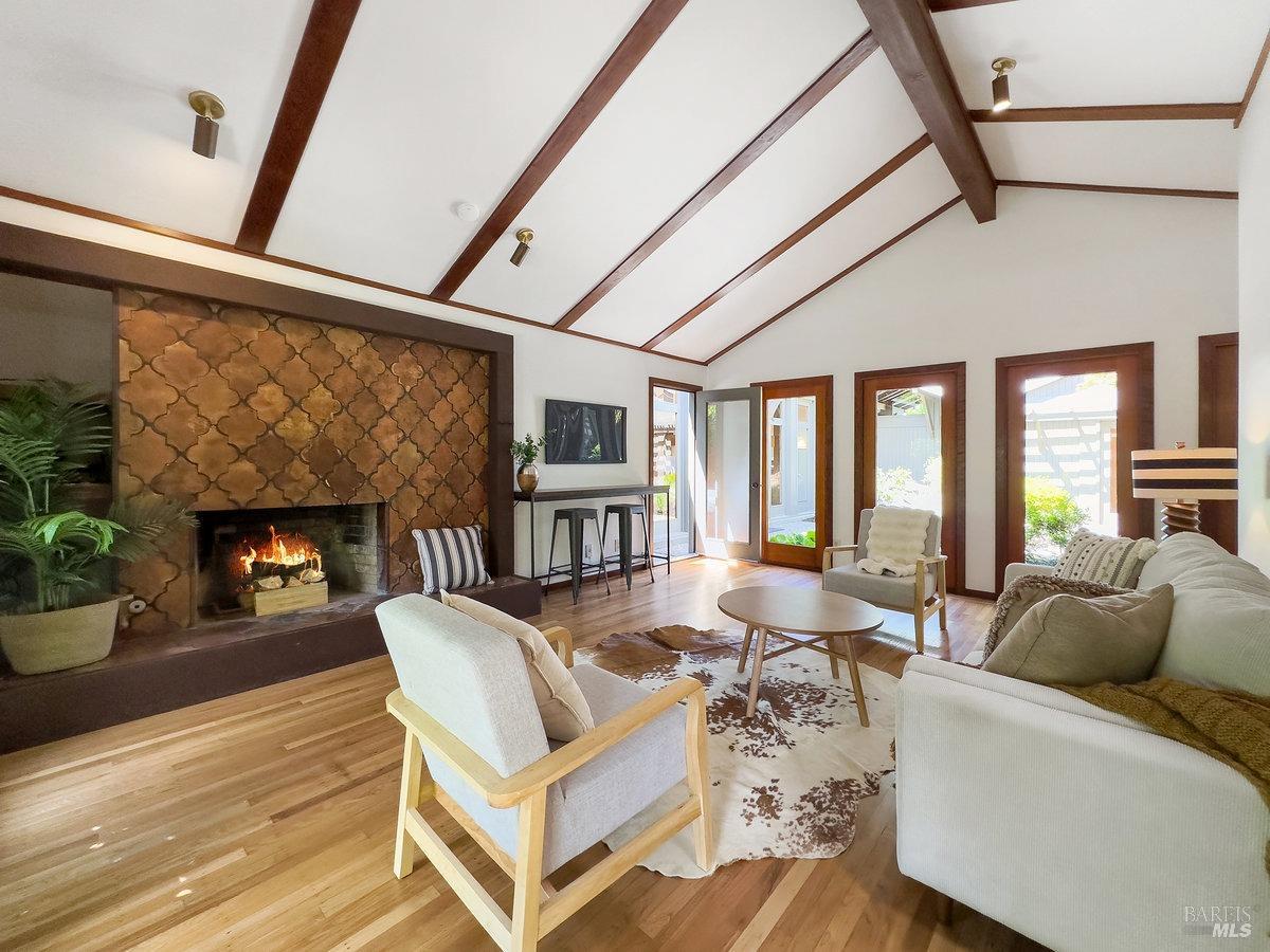201 Van Winkle Dr