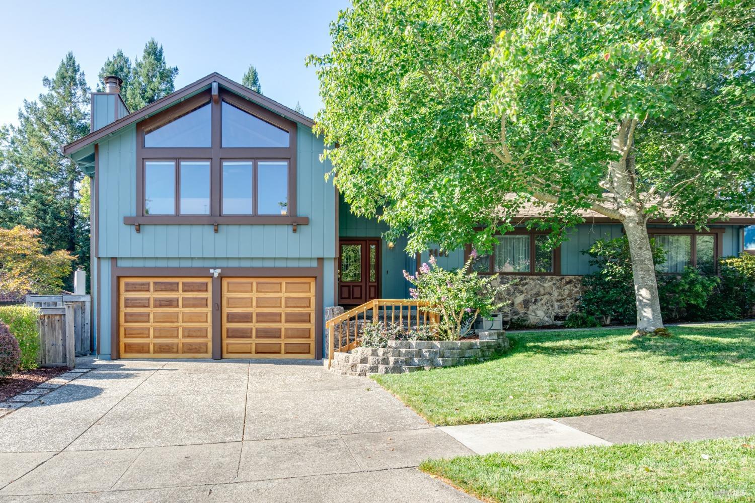 3404 Castlerock Ct