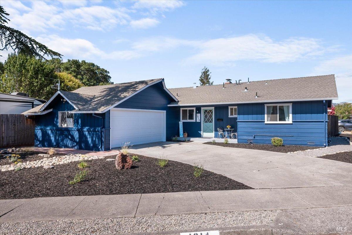 1914 Fallen Leaf Dr