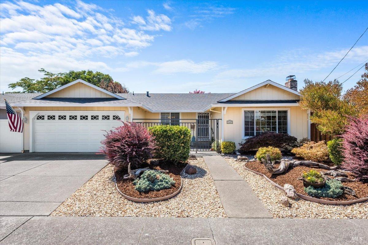 7669 Beverly Dr