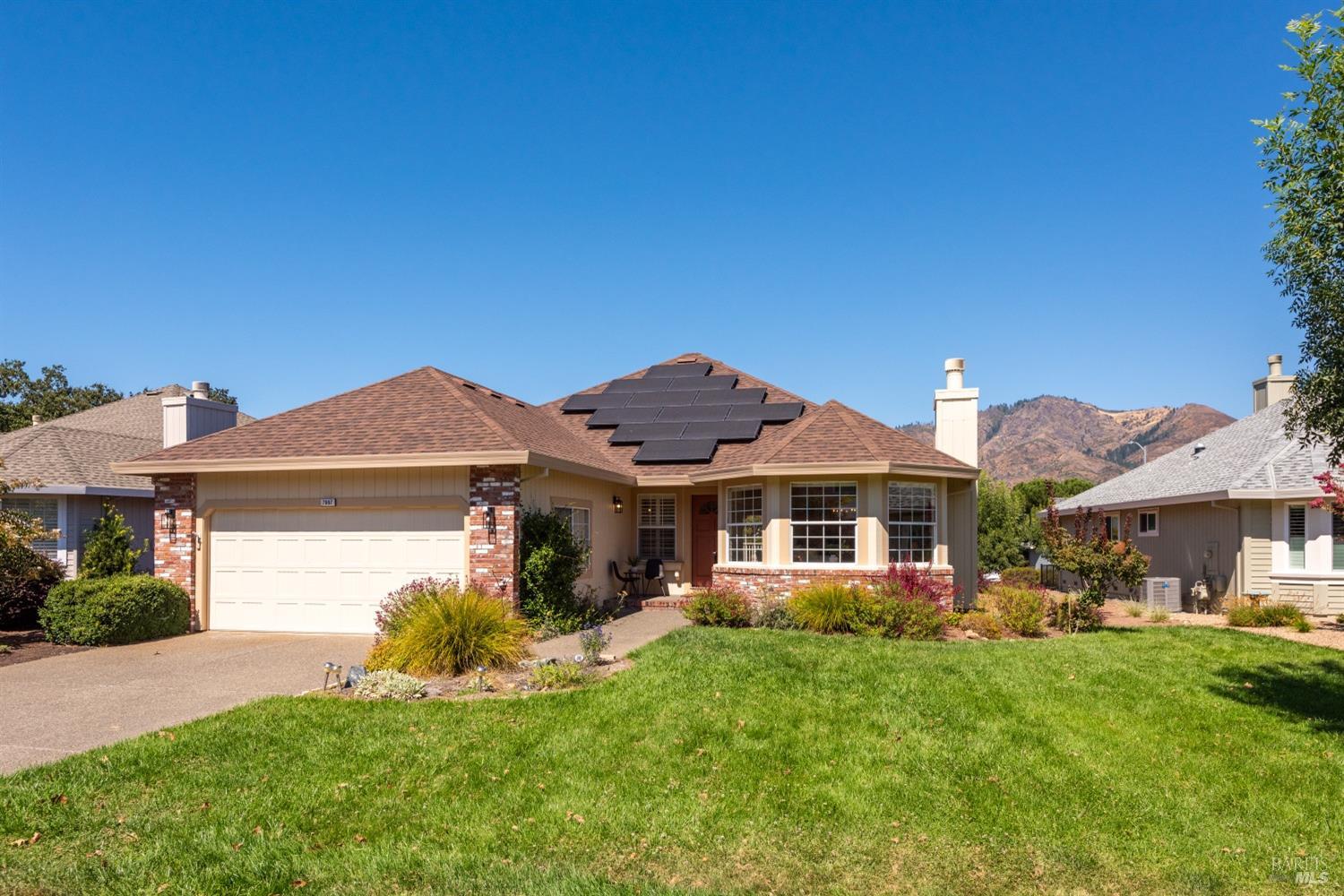 7997 Oakmont Dr