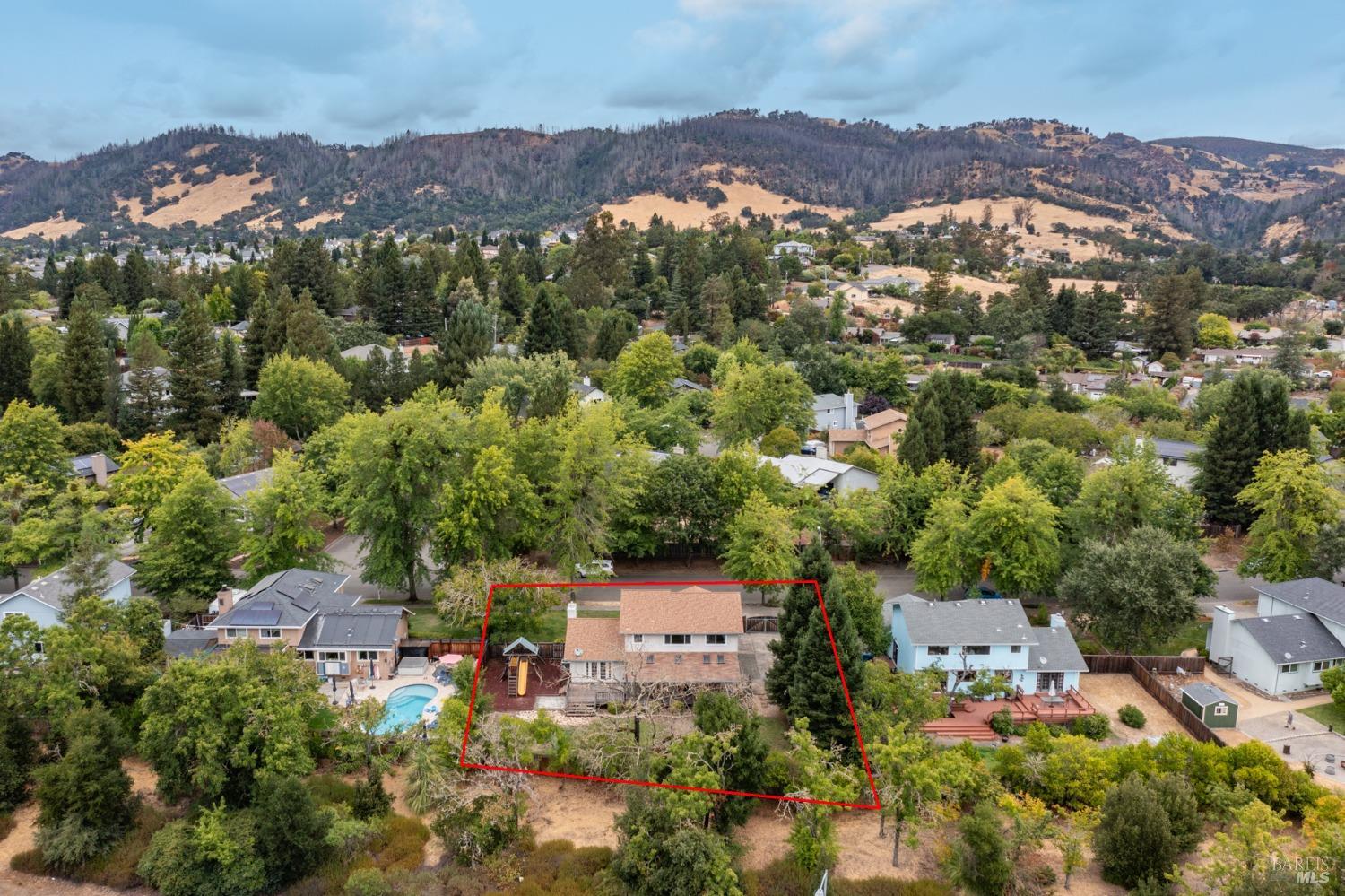 5720 Los Alamos Ct