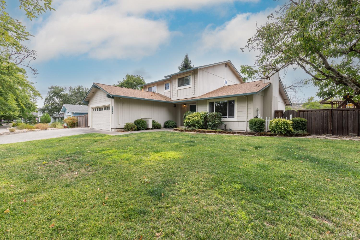 5720 Los Alamos Ct