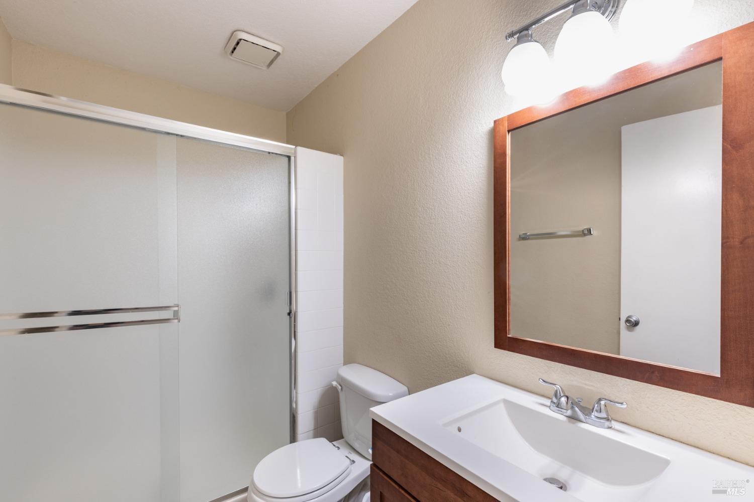 5720 Los Alamos Ct