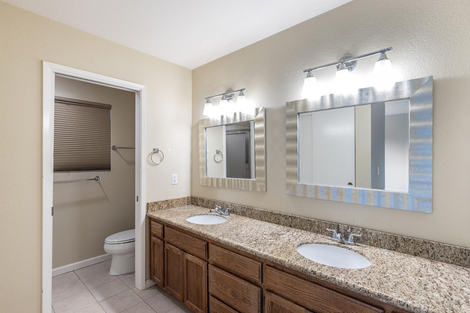 5720 Los Alamos Ct