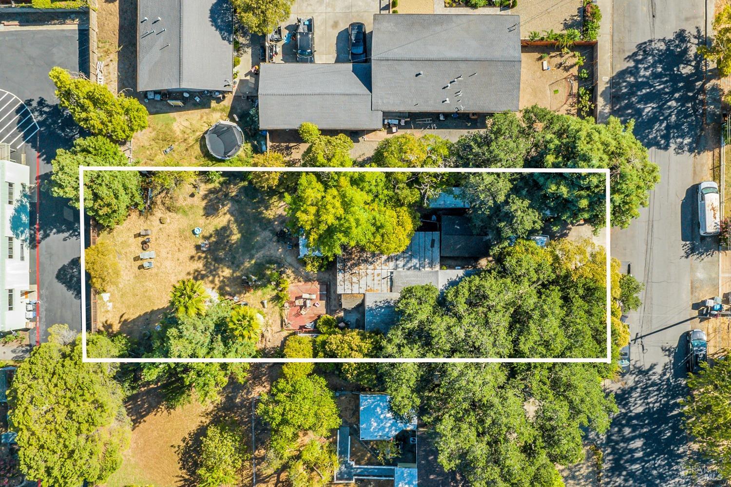 176 Almond Ave