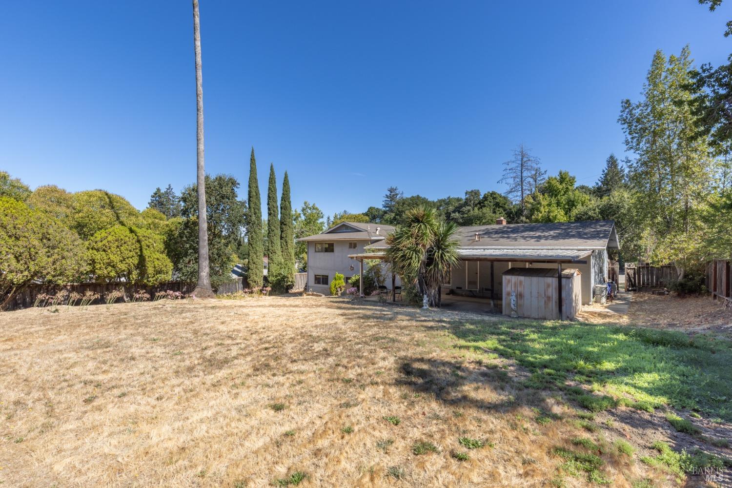 15 Lynn Dr