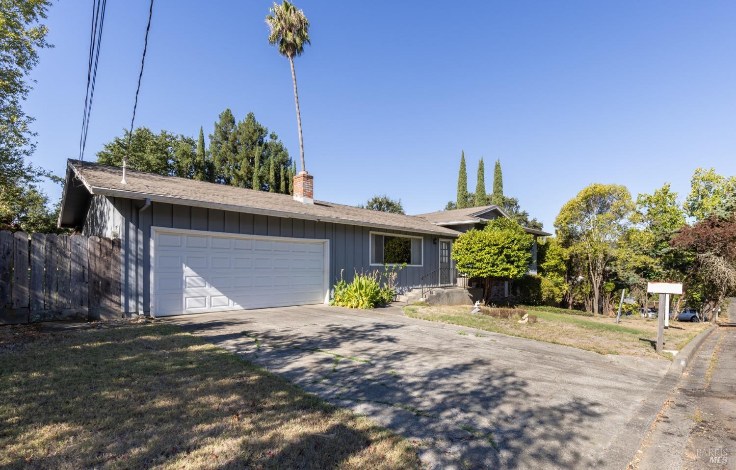 15 Lynn Dr