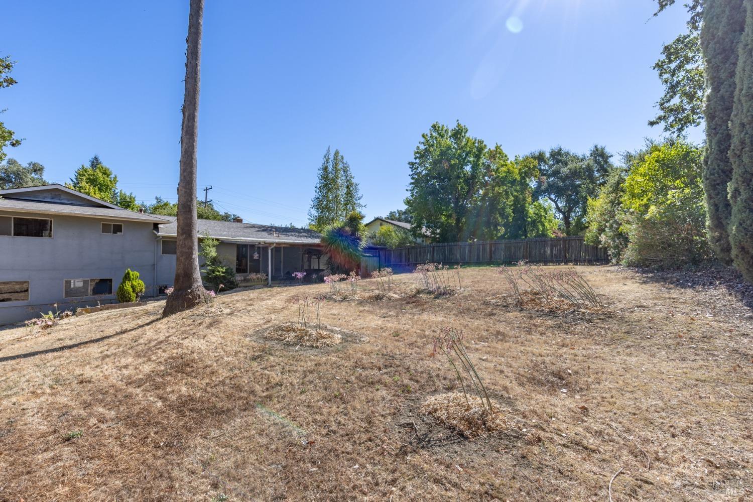 15 Lynn Dr