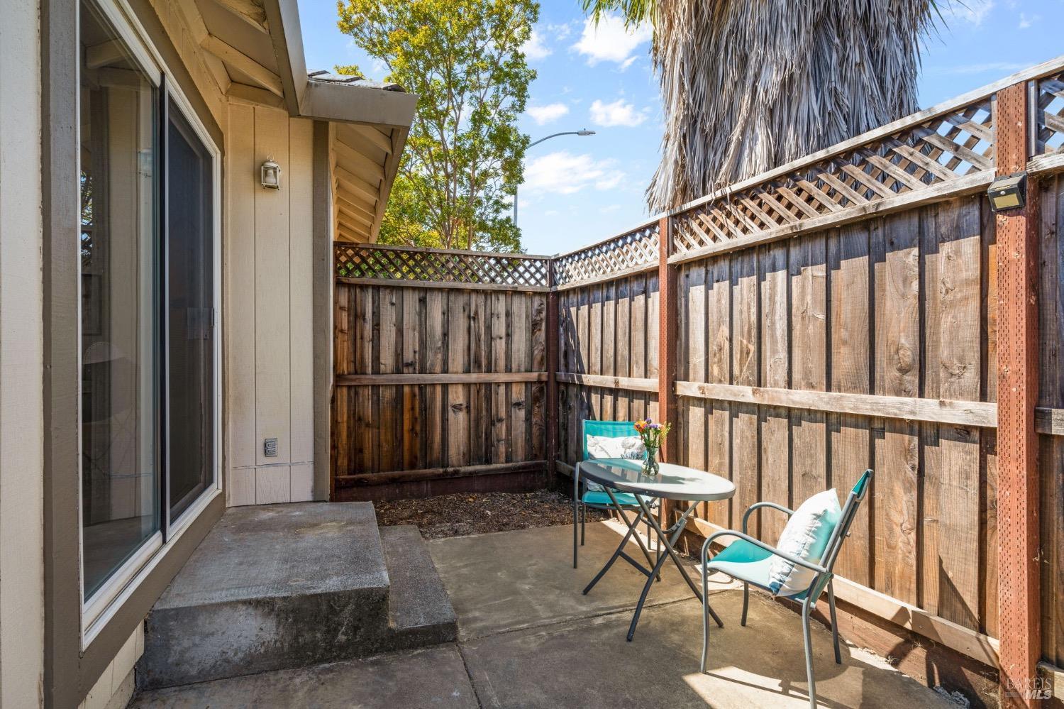 301 Sugar Maple Ln