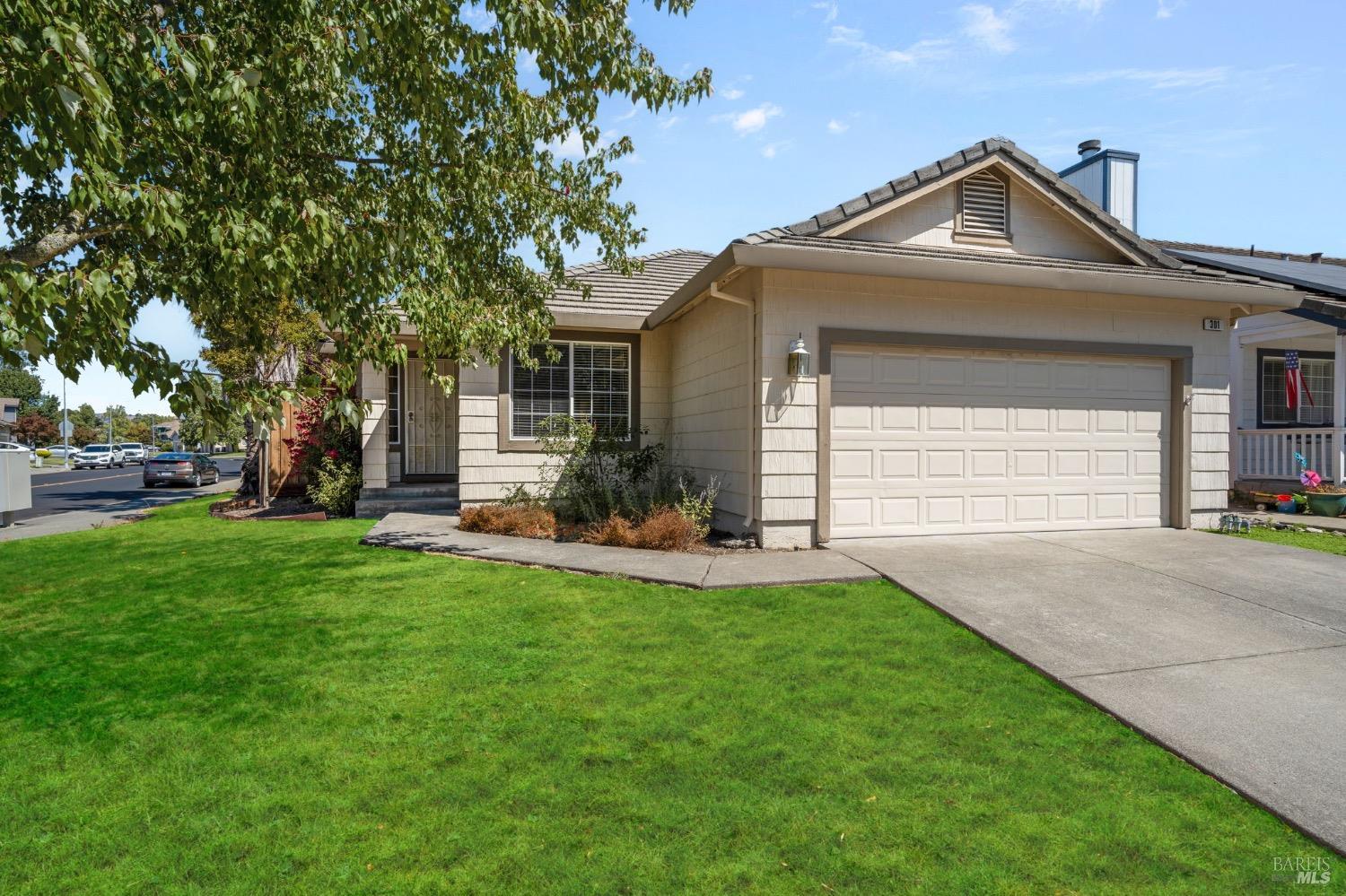 301 Sugar Maple Ln