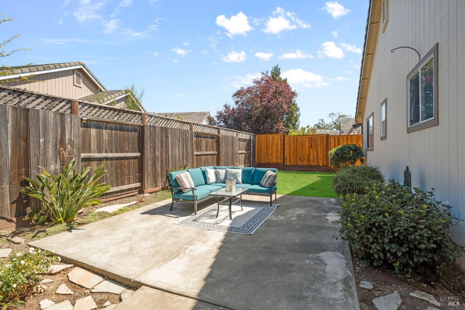 301 Sugar Maple Ln
