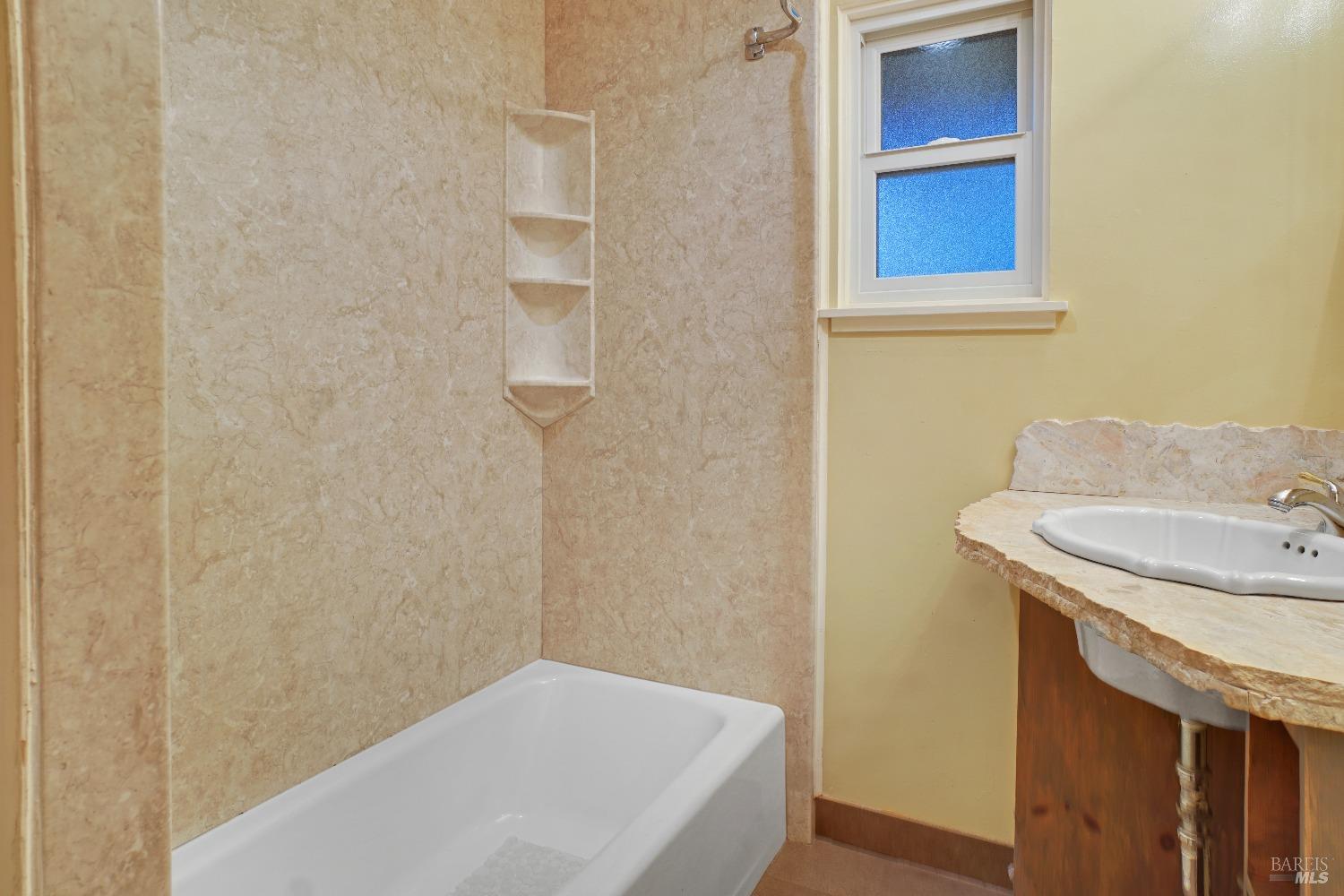 277 Tamalpais Rd