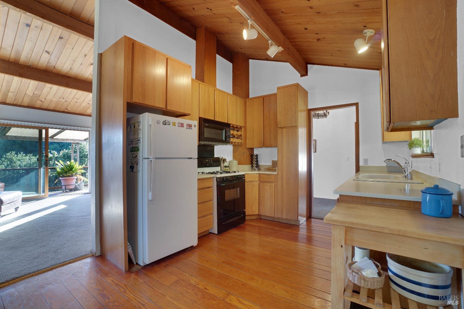 277 Tamalpais Rd