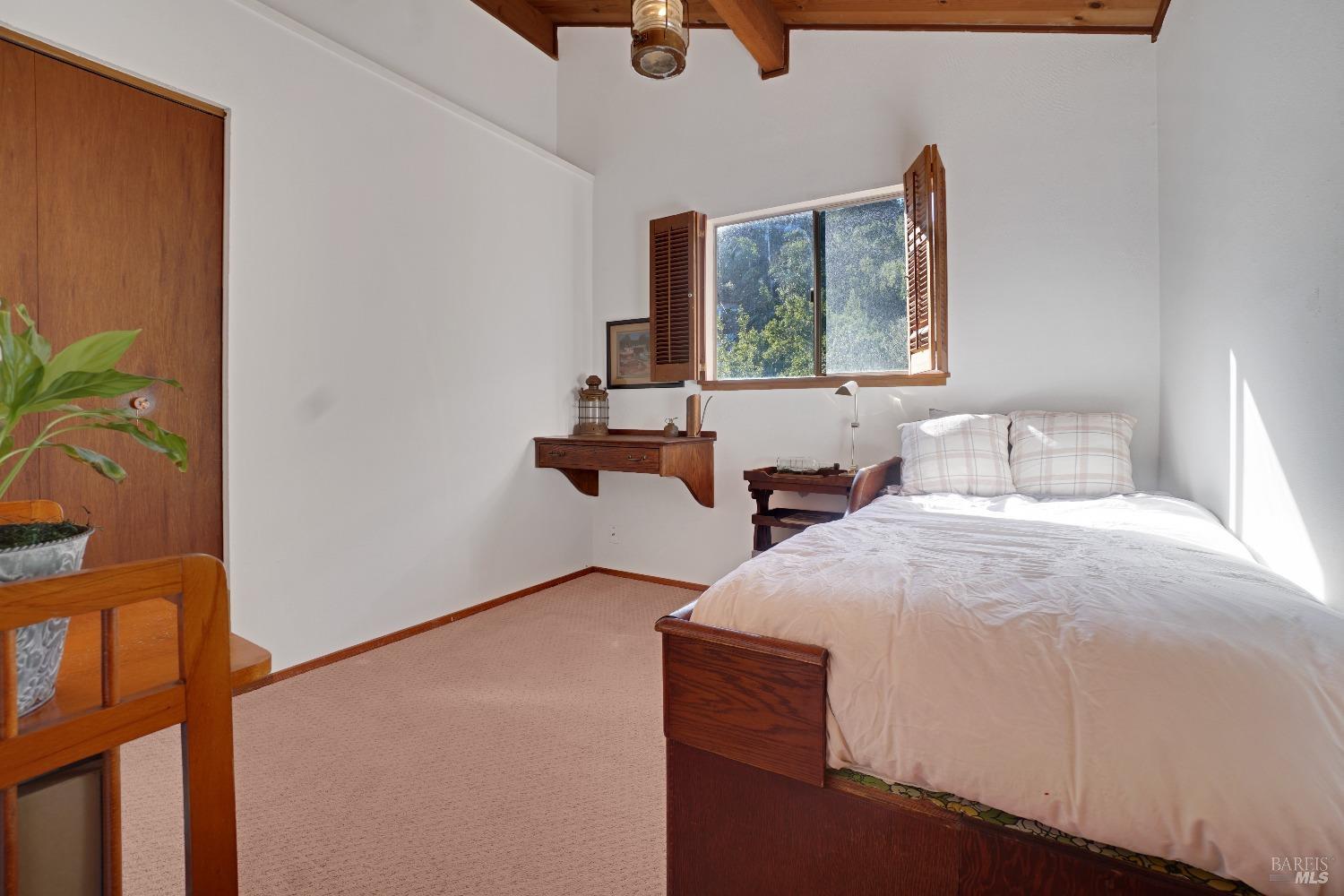 277 Tamalpais Rd