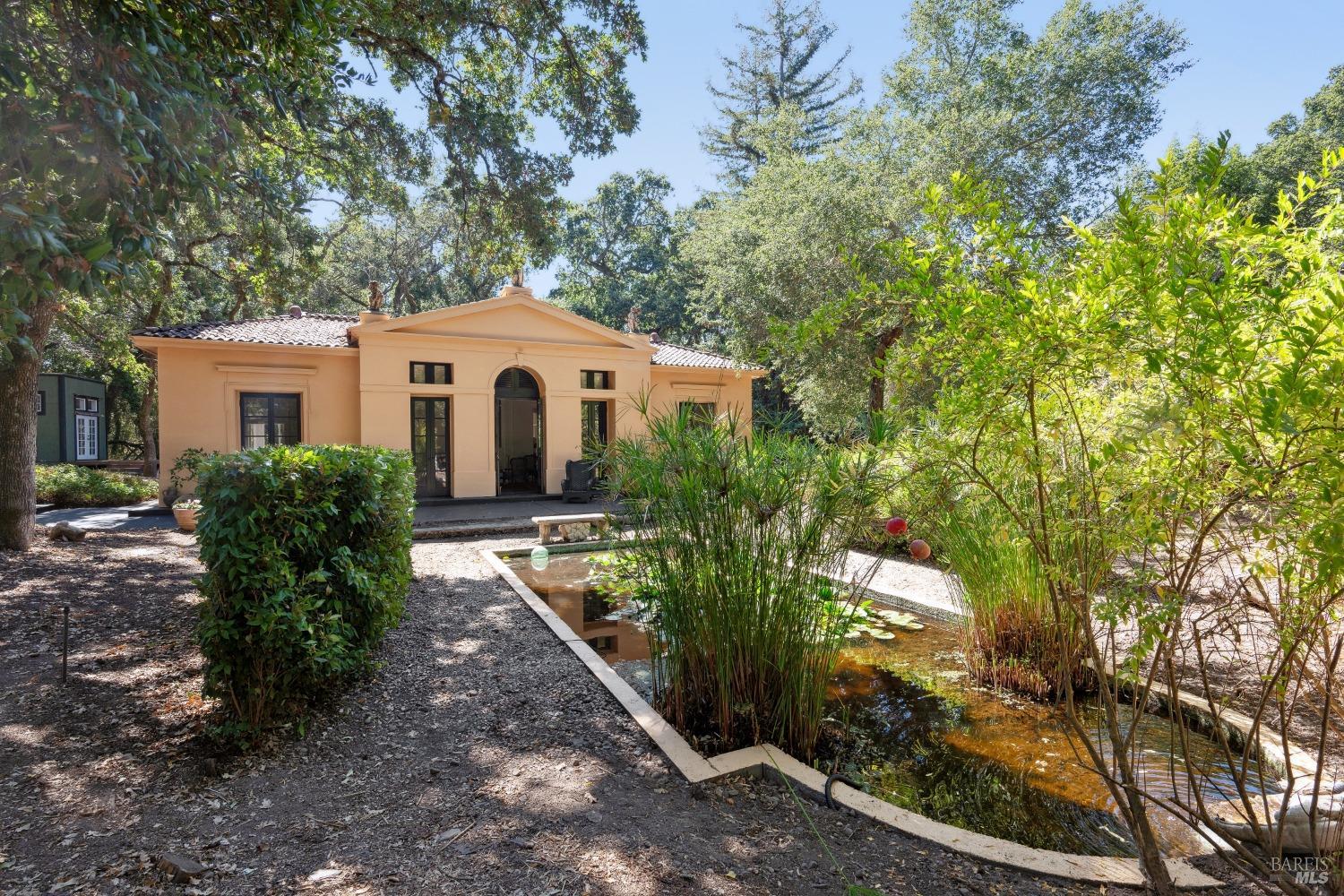 2035 Thornsberry Road