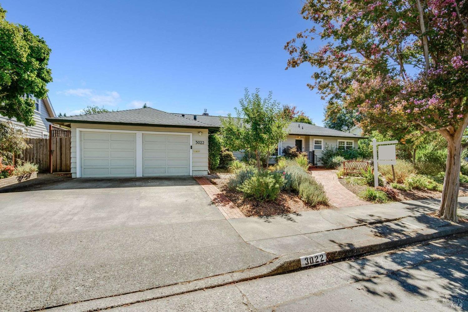 3022 Hartley Dr