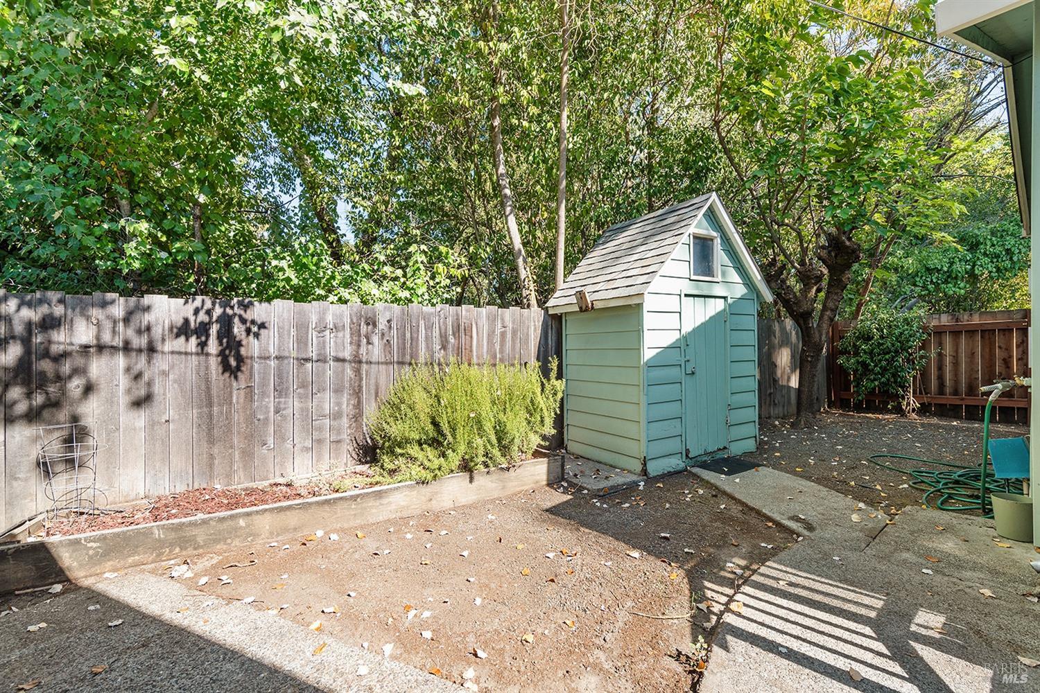 2012 Slater St