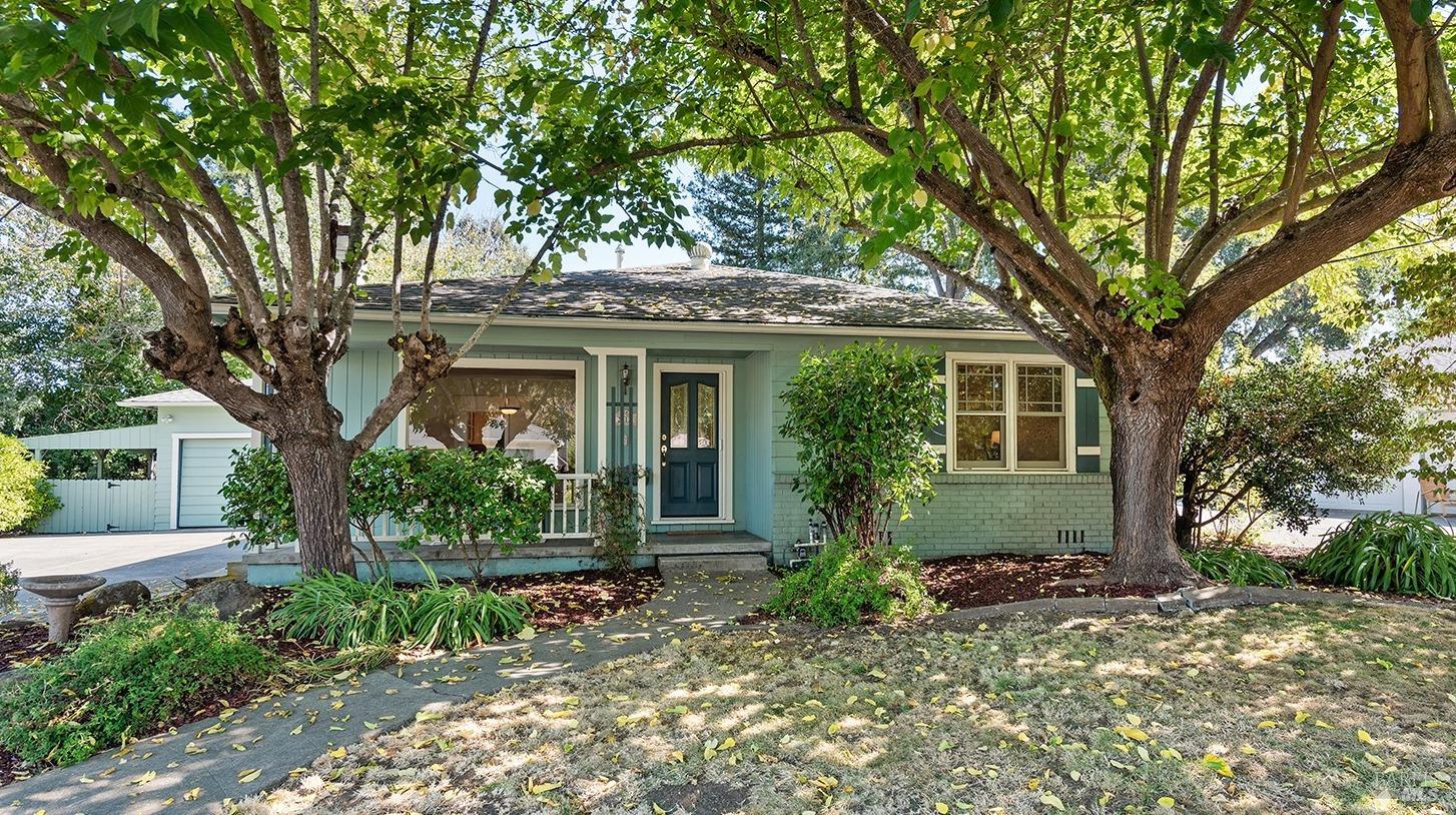 2012 Slater St
