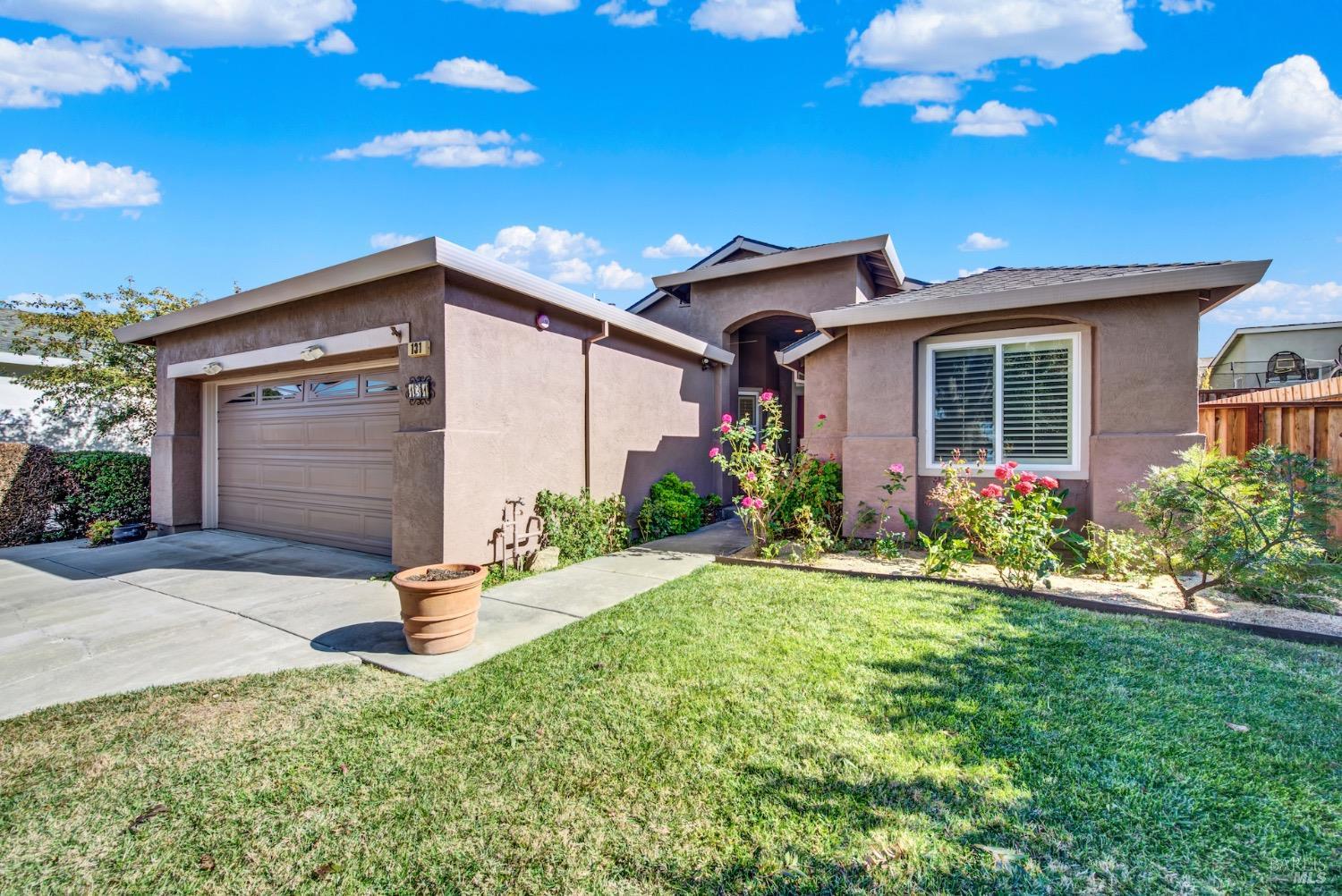 131 Elke Dr