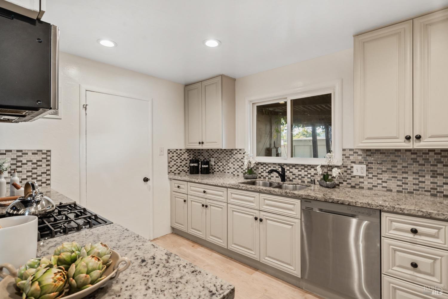 756 Plaza Amapola Dr