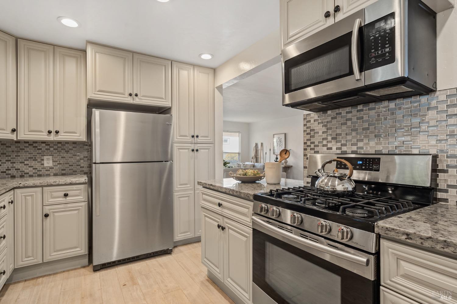 756 Plaza Amapola Dr