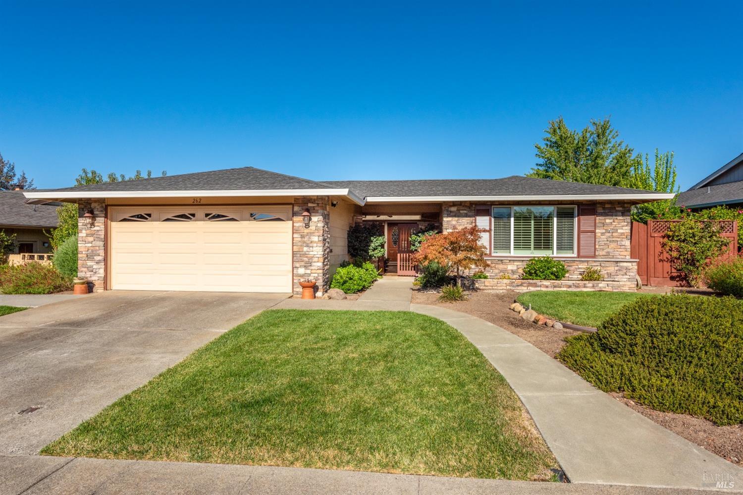 262 Oak Shadow Dr