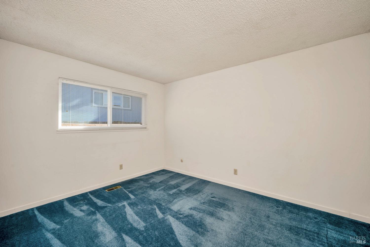 5709 Reynaud Ct