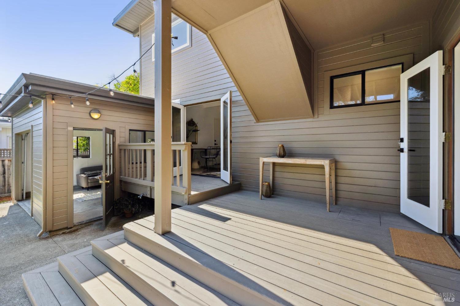 15 Lilac Ave